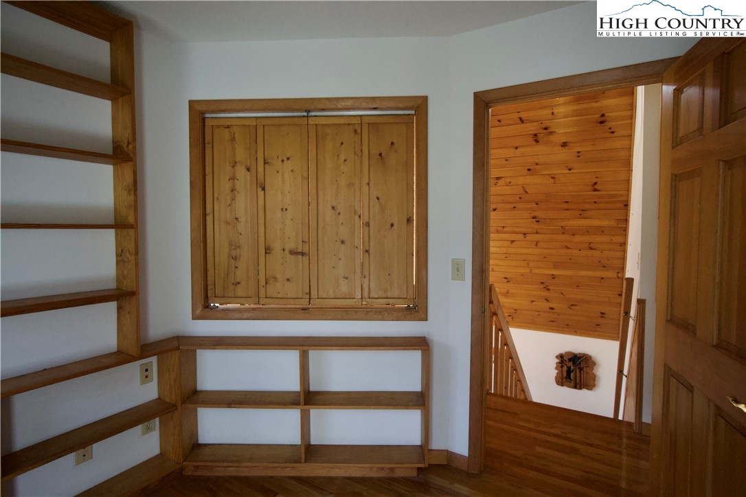 383 Bear Ridge Trail