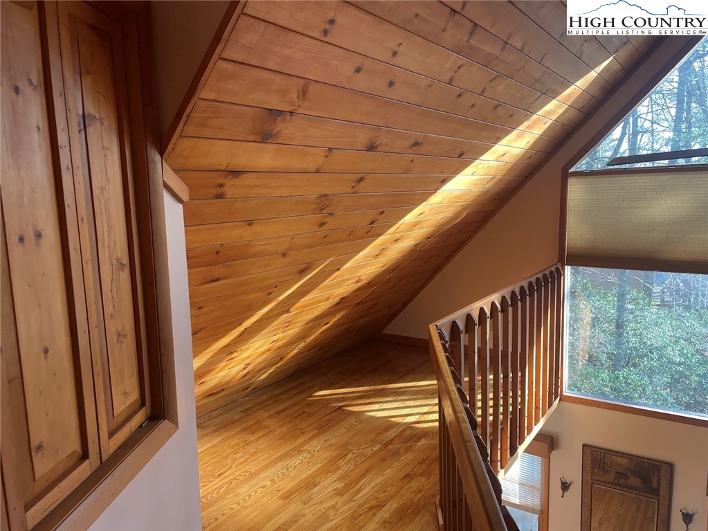 383 Bear Ridge Trail