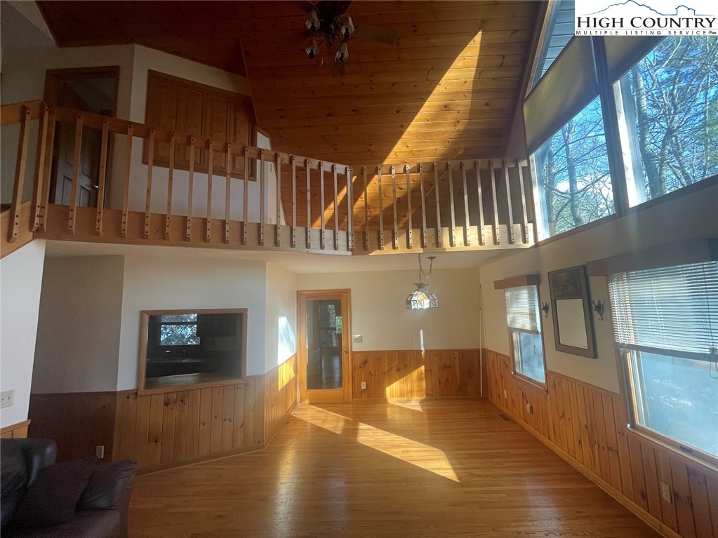 383 Bear Ridge Trail