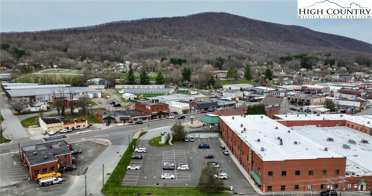 215 S Jefferson Avenue 102