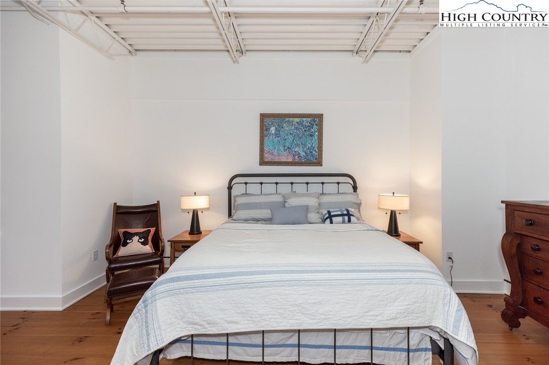 215 S Jefferson Avenue 212