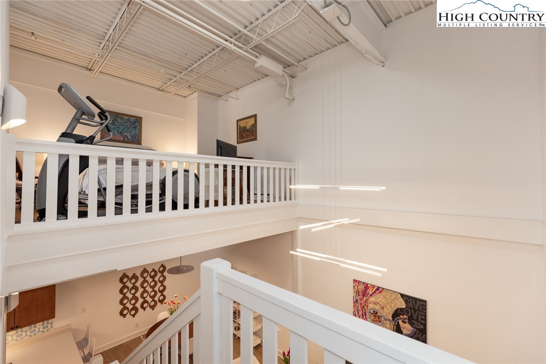 215 S Jefferson Avenue 212