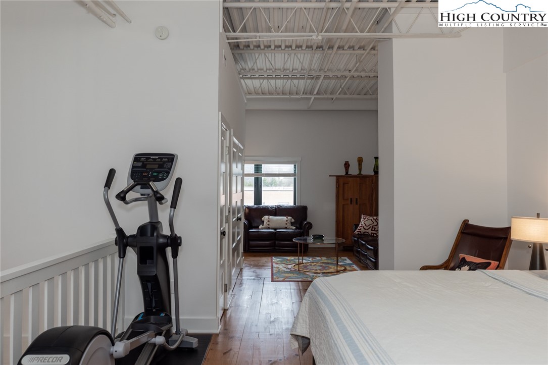 215 S Jefferson Avenue 212