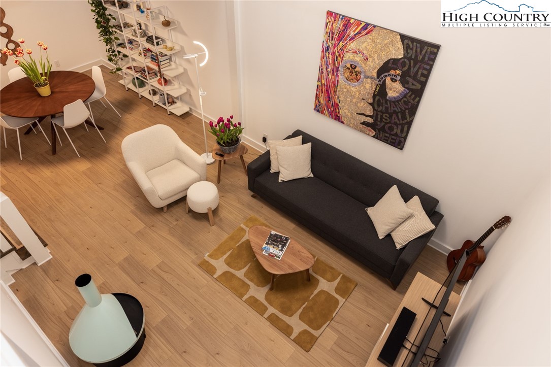 215 S Jefferson Avenue 212