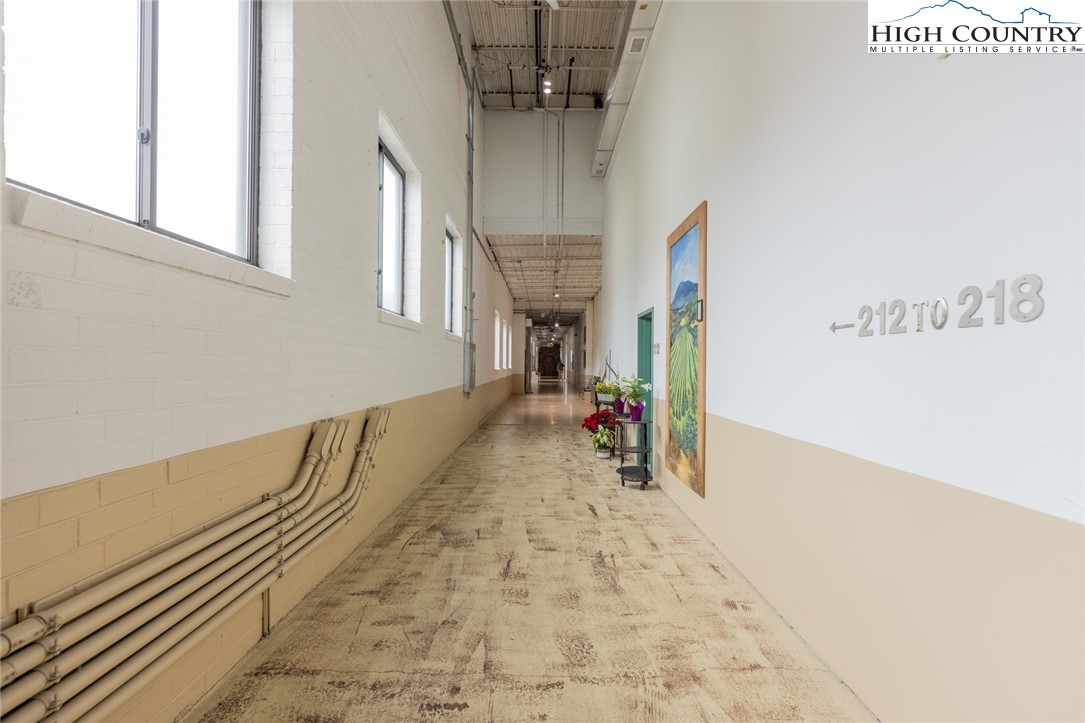 215 S Jefferson Avenue 212