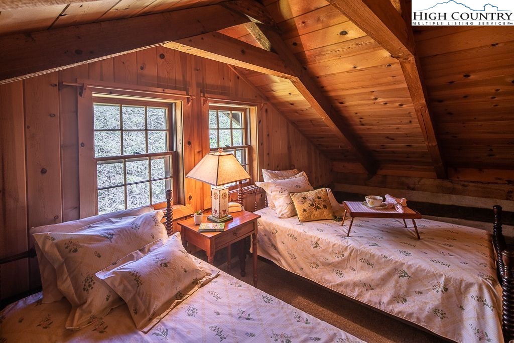 444 Chinquapin Ridge Road