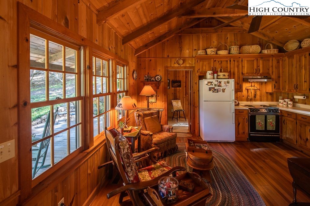 444 Chinquapin Ridge Road