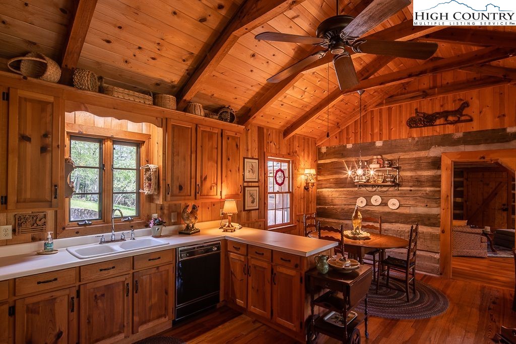 444 Chinquapin Ridge Road