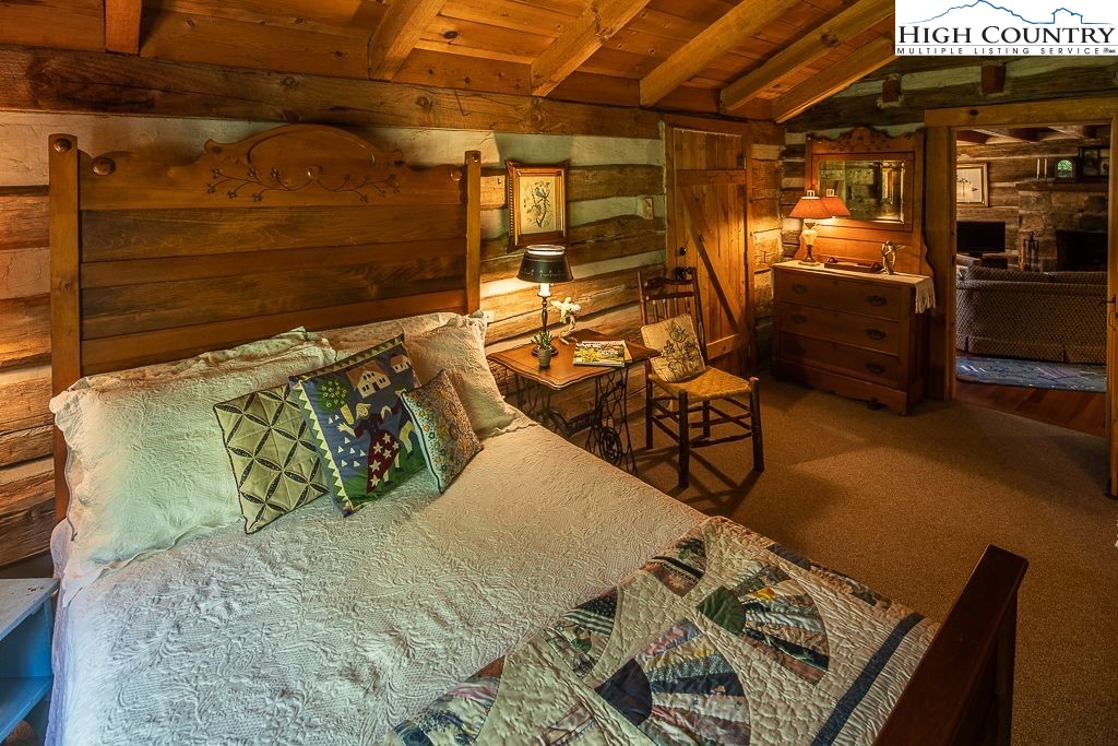 444 Chinquapin Ridge Road