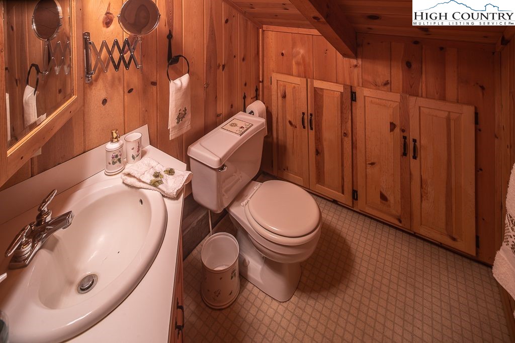 444 Chinquapin Ridge Road