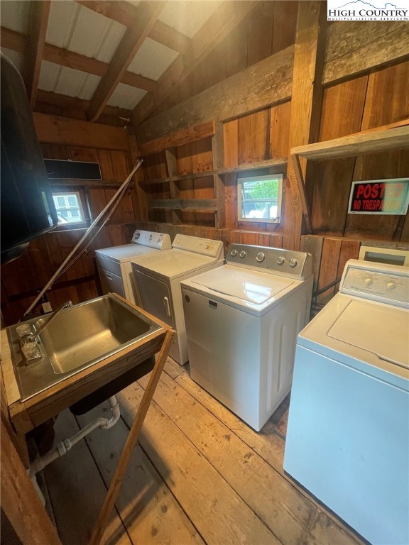 211 and 225 Finch Way