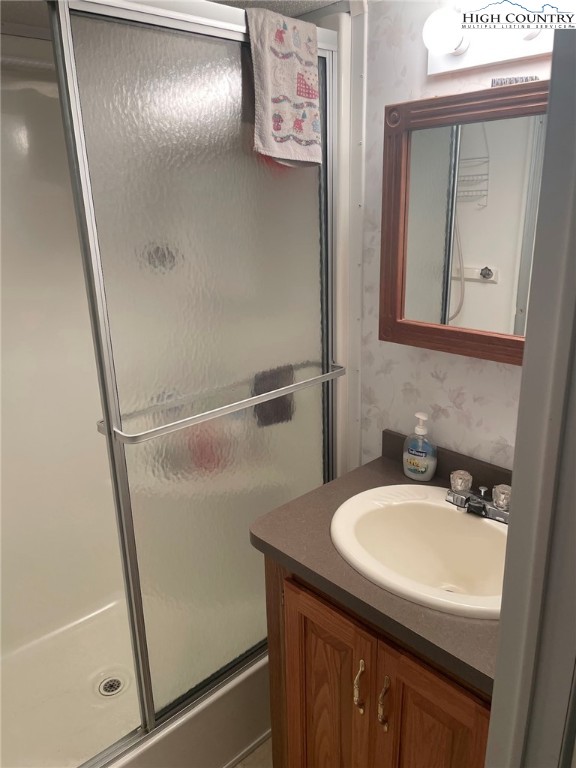 211 and 225 Finch Way