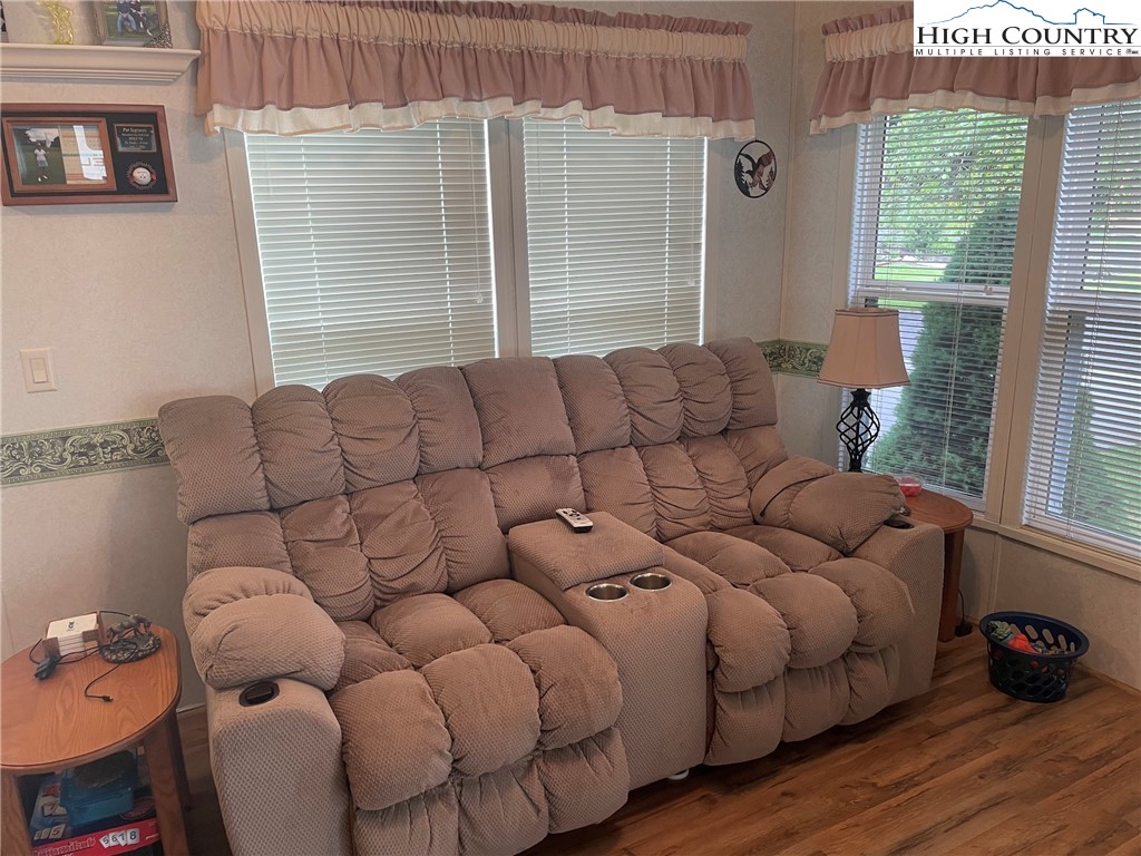 211 and 225 Finch Way