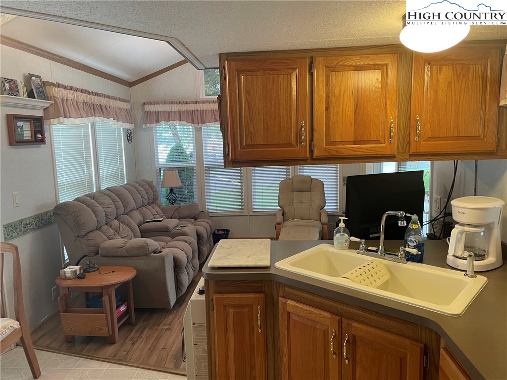 211 and 225 Finch Way