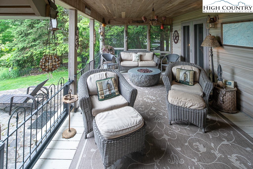 458 Fairway Ridge Drive