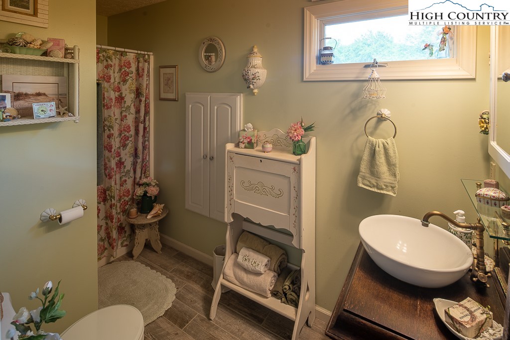 458 Fairway Ridge Drive