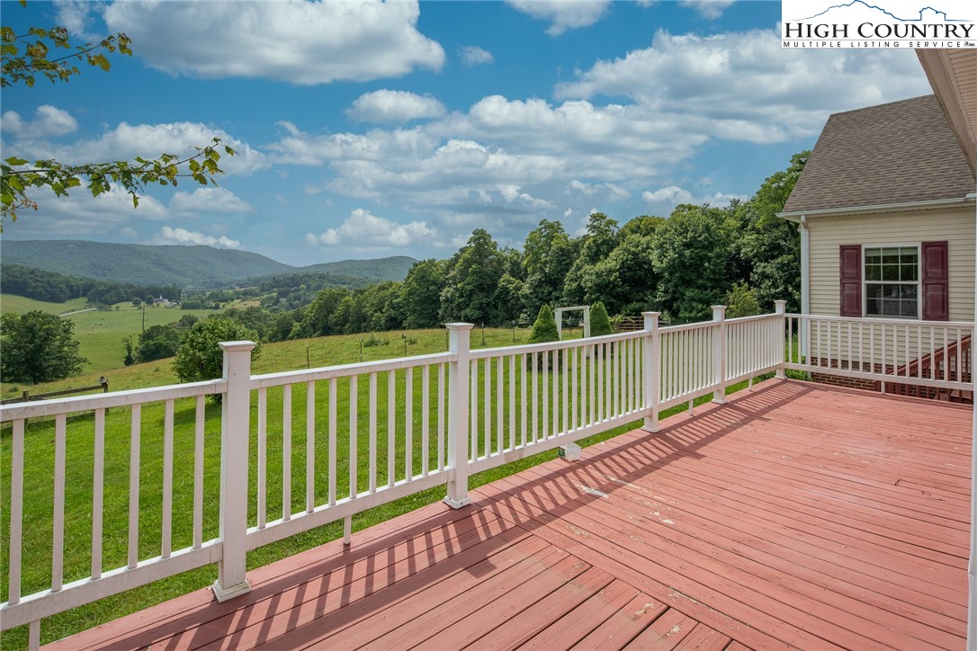 521 Oak Knob Trail