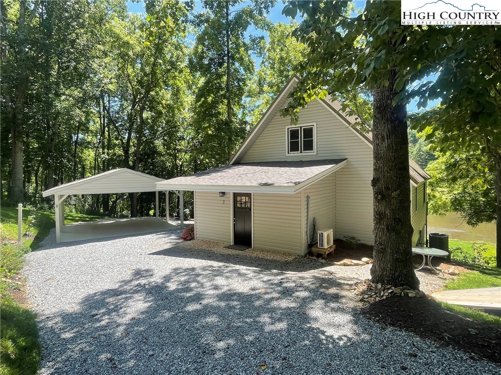 106 River Park Drive