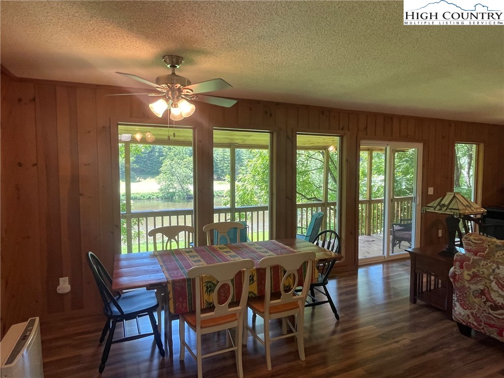 106 River Park Drive