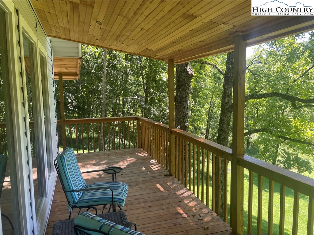 106 River Park Drive