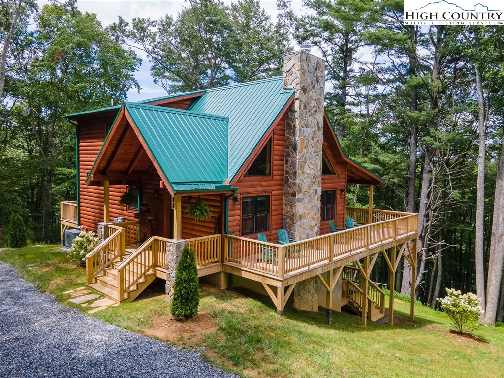 951 Woodland Shores Drive