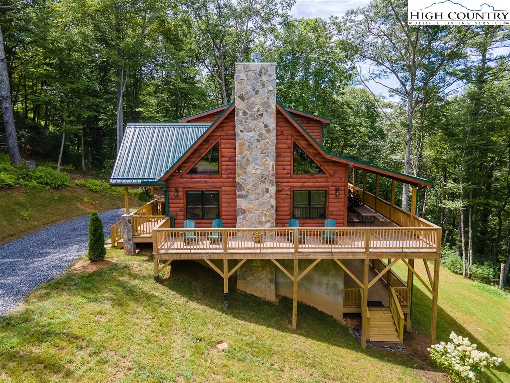 951 Woodland Shores Drive