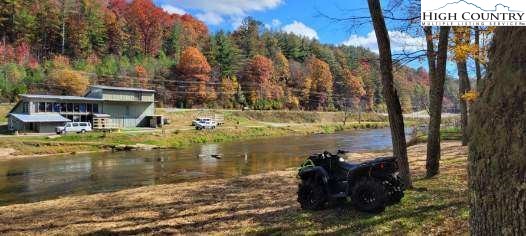 951 Woodland Shores Drive