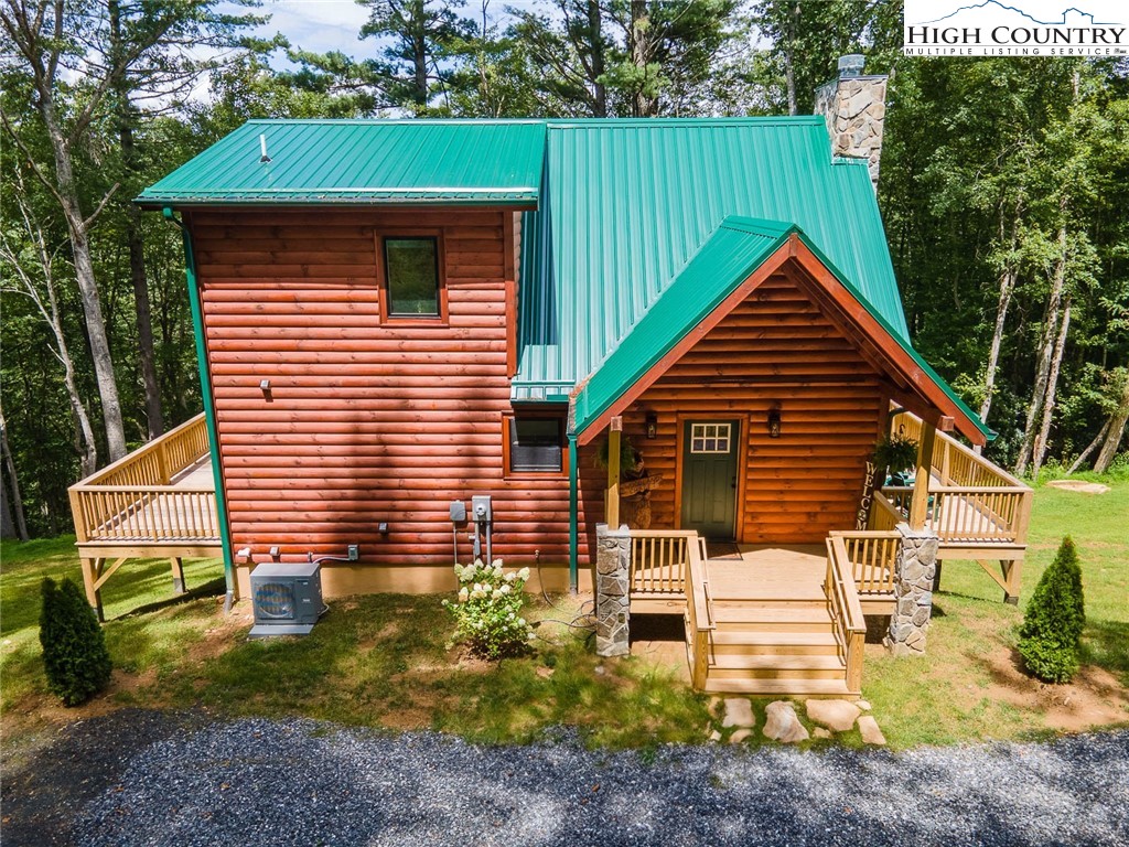 951 Woodland Shores Drive