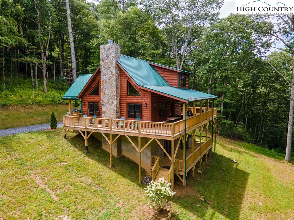 951 Woodland Shores Drive