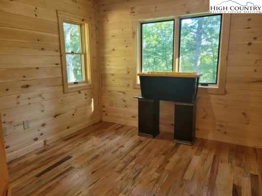 951 Woodland Shores Drive