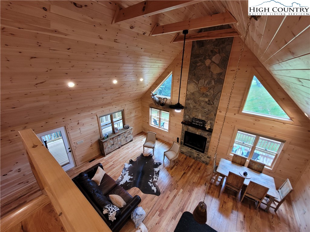 951 Woodland Shores Drive