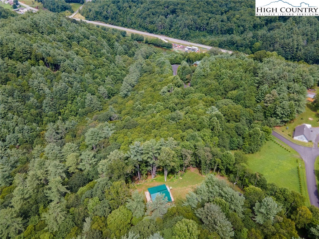 951 Woodland Shores Drive