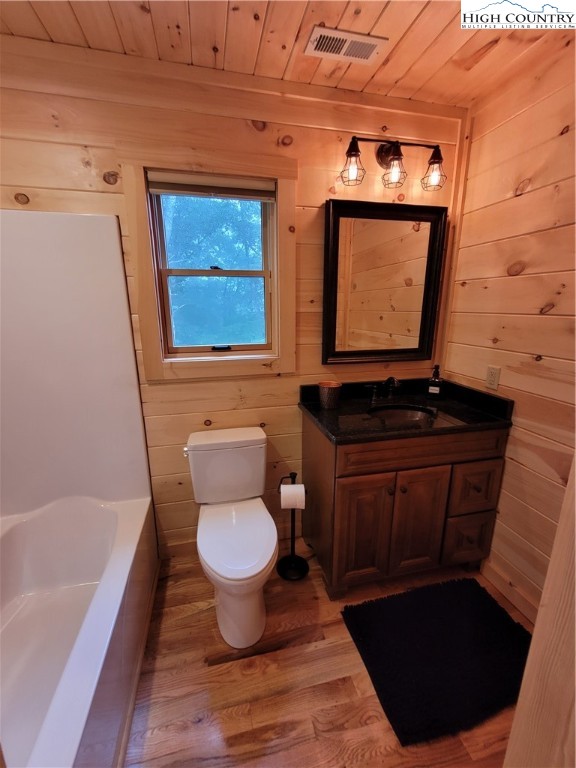 951 Woodland Shores Drive