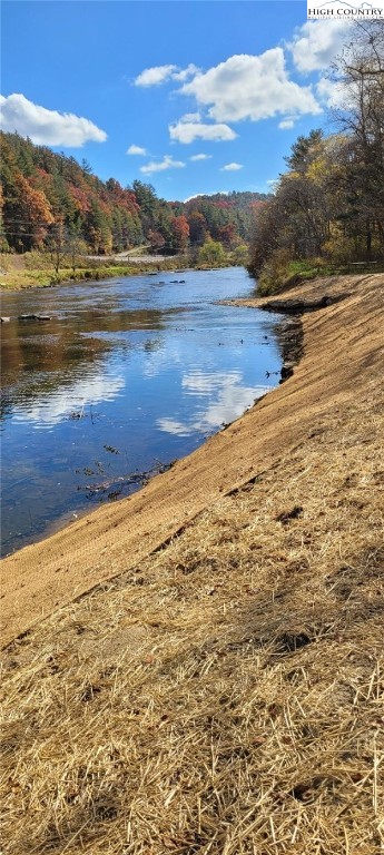 951 Woodland Shores Drive