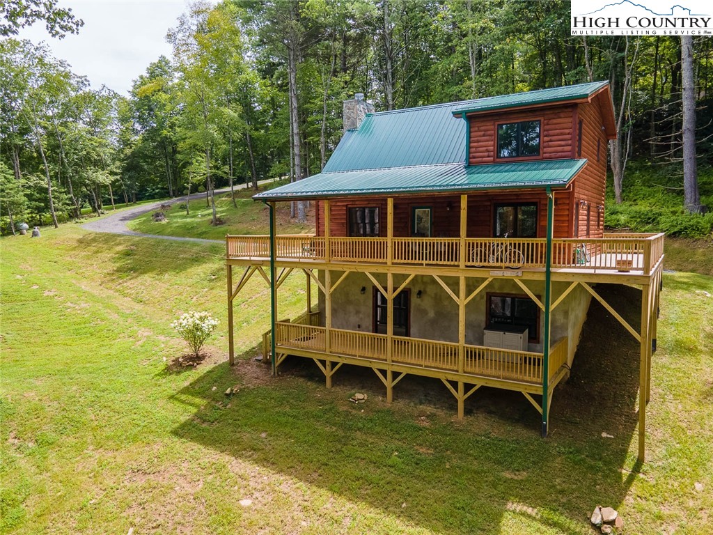 951 Woodland Shores Drive