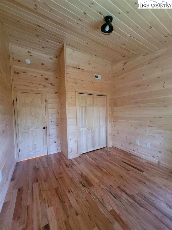 951 Woodland Shores Drive