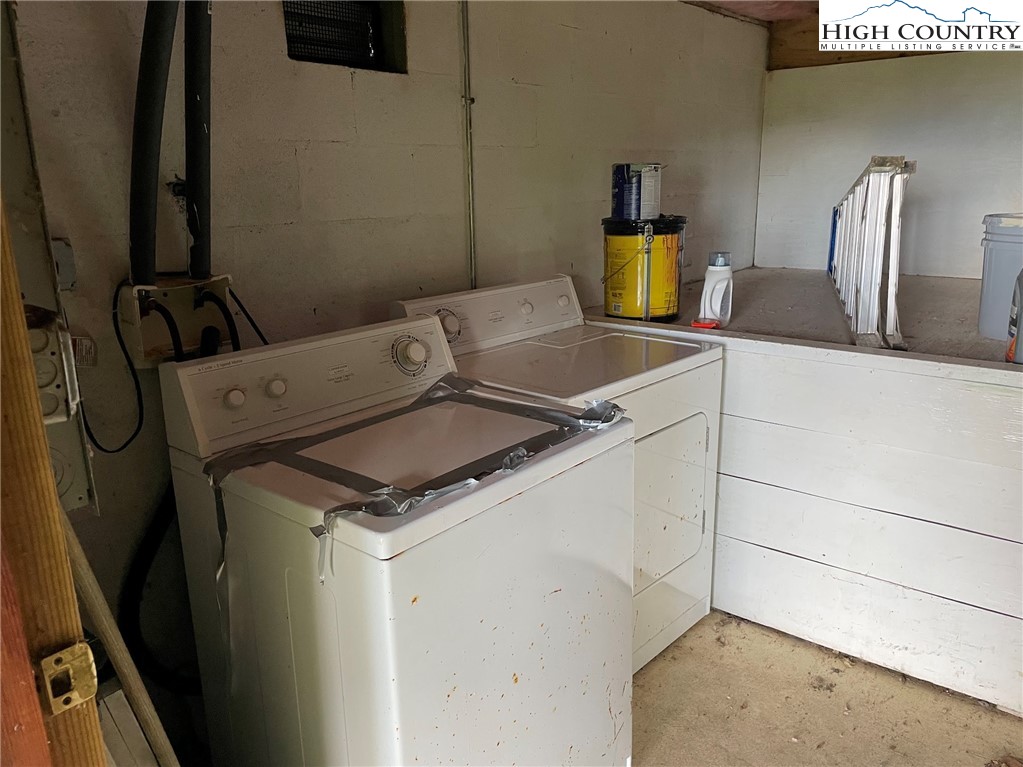 455 Foxs Gold Mine Road