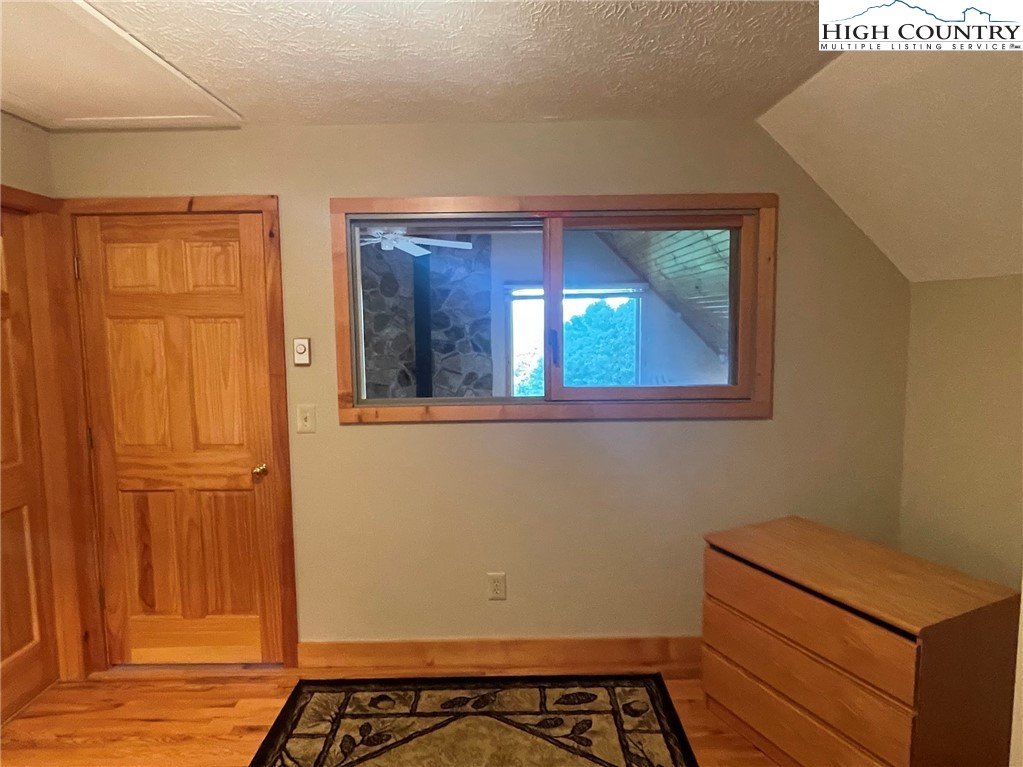 455 Foxs Gold Mine Road