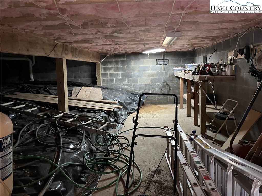 455 Foxs Gold Mine Road