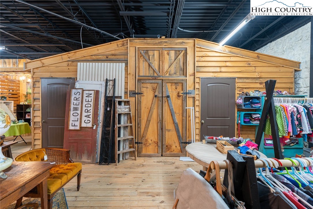 204 S Jefferson Avenue