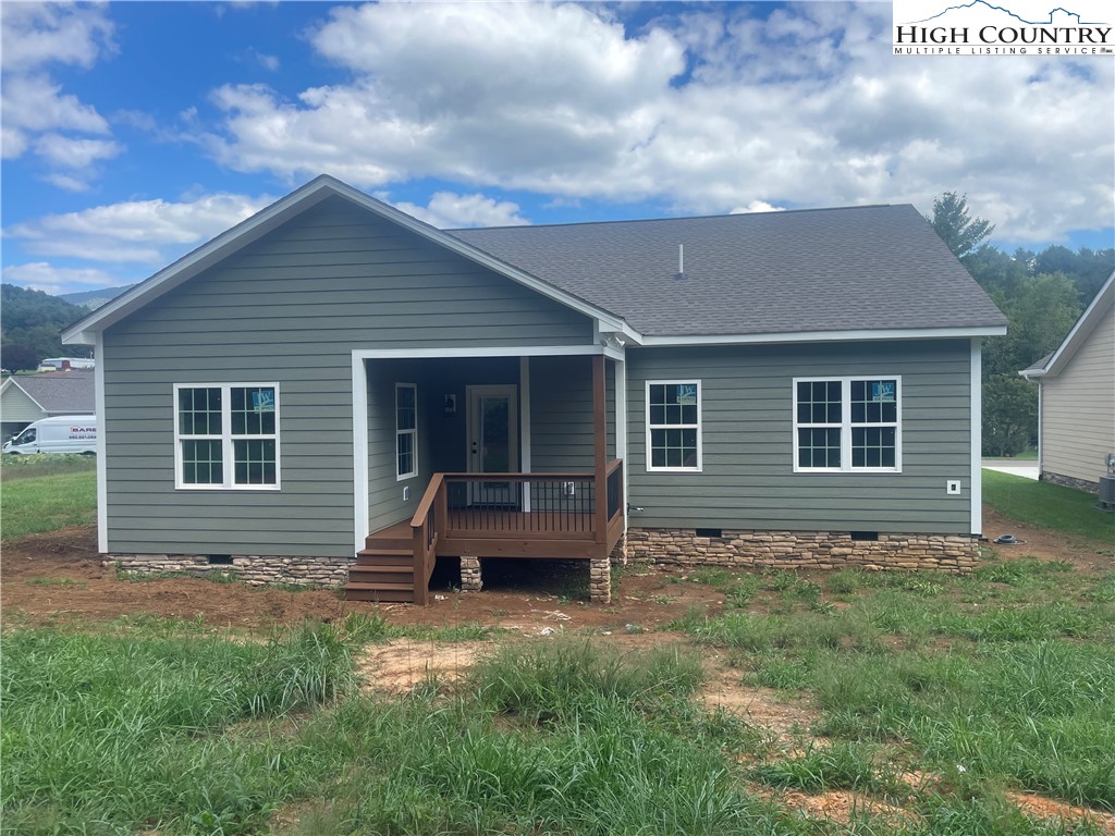 256 W Evergreen Street