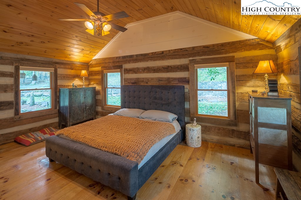 1404 Laurel Creek Ext Road