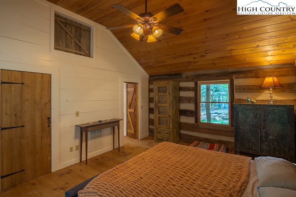 1404 Laurel Creek Ext Road