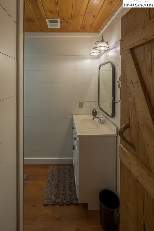 1404 Laurel Creek Ext Road