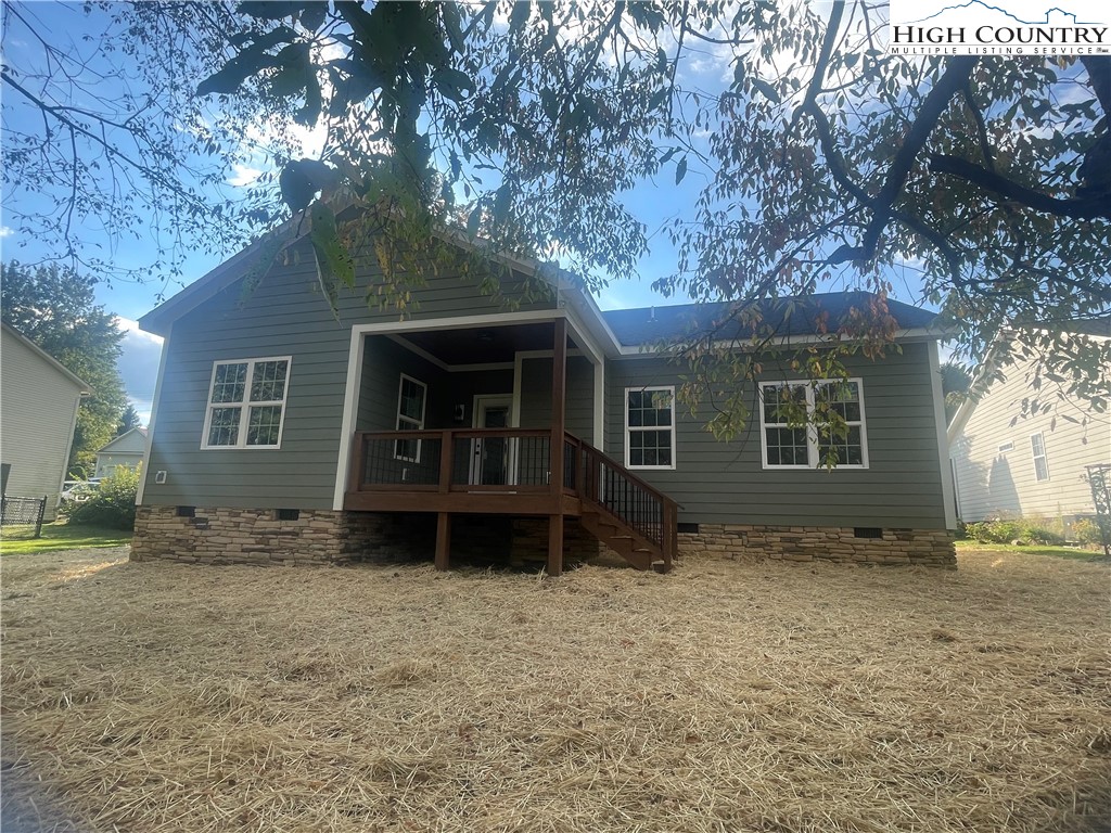 291 W Evergreen Street