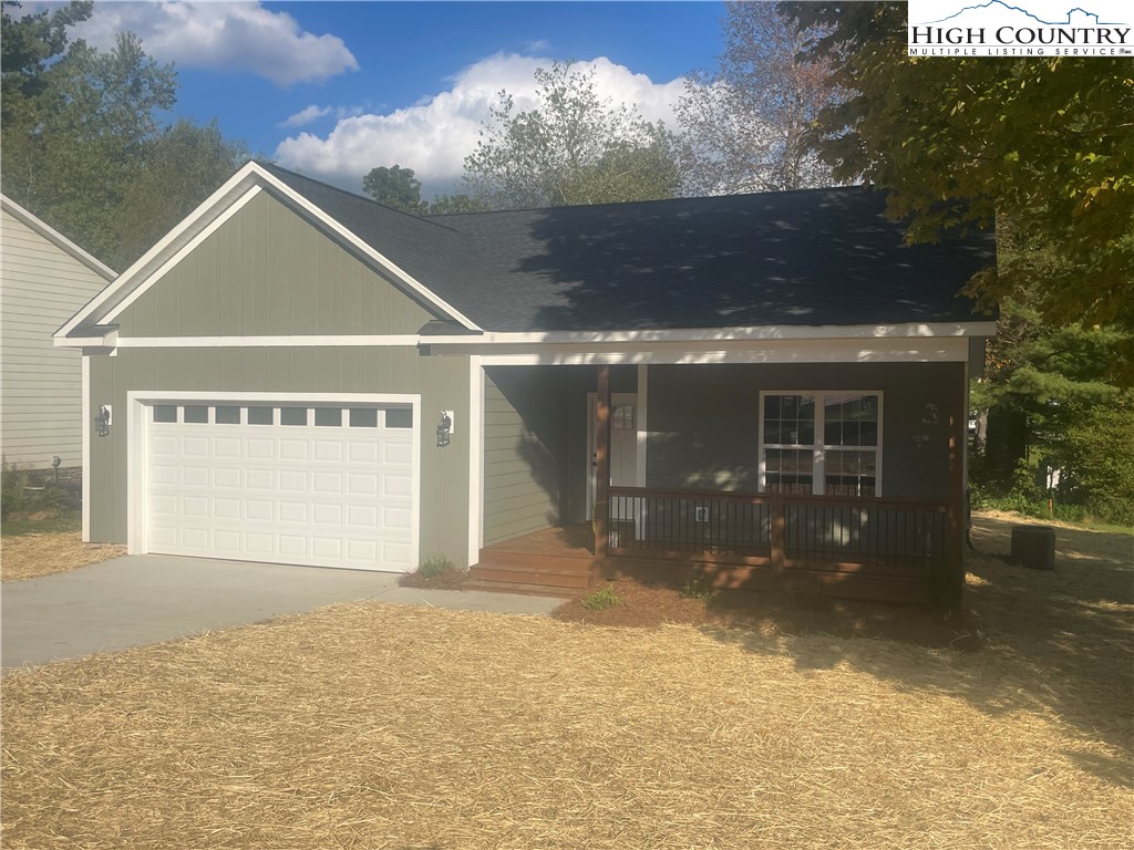 291 W Evergreen Street