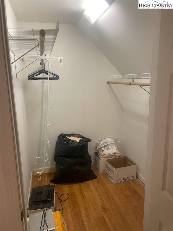 1946 River Breeze Drive