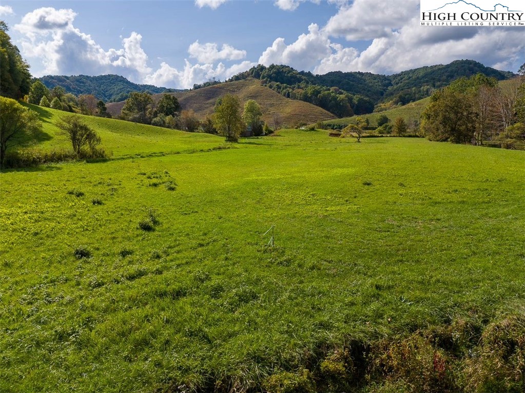 1946 River Breeze Drive