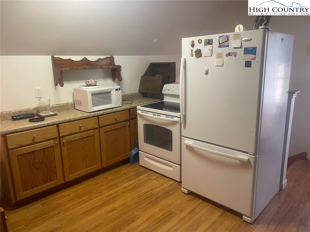 1946 River Breeze Drive