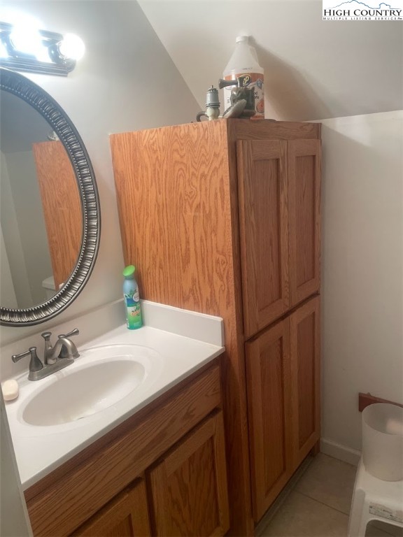 1946 River Breeze Drive